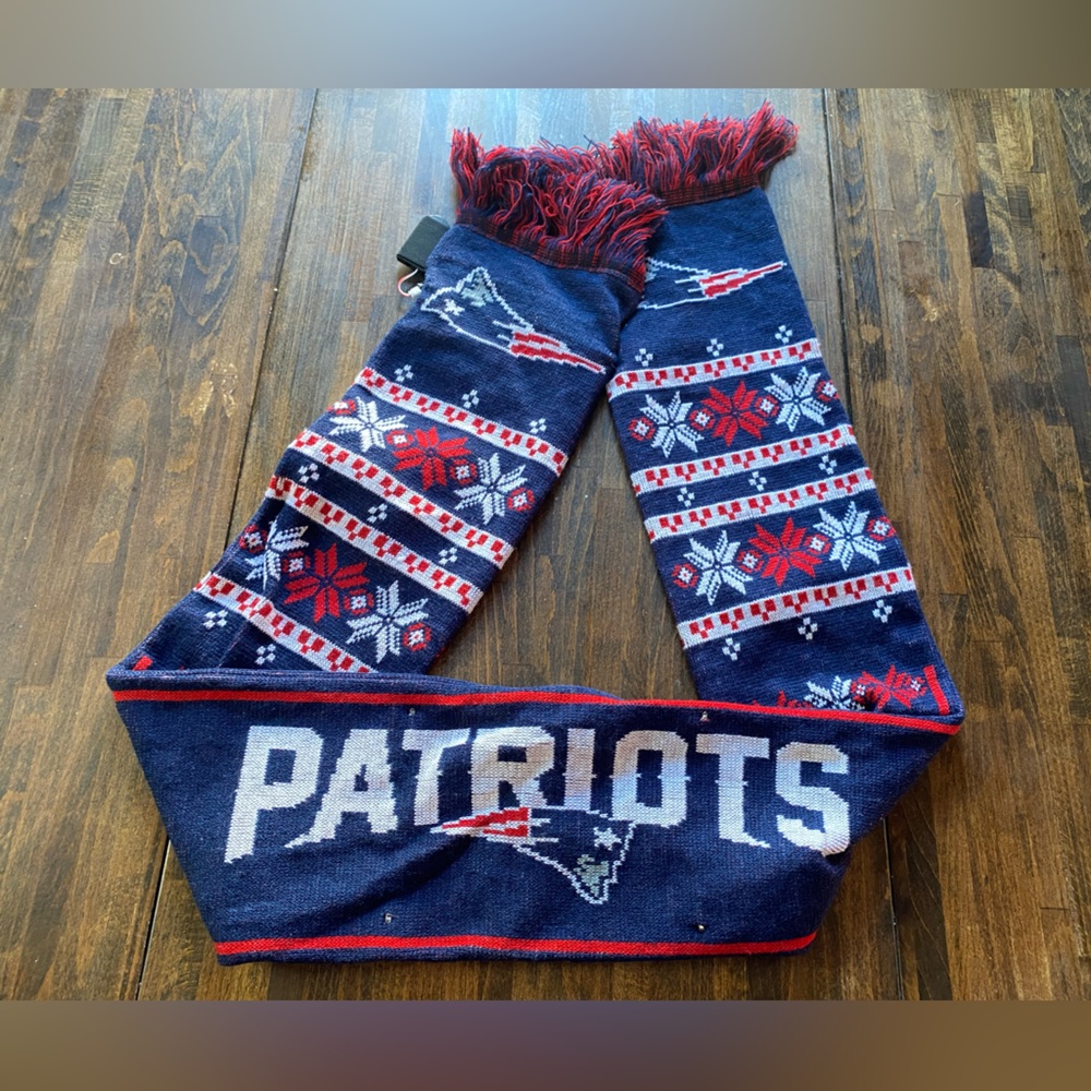 New England Patriots NFL Football LED Winter Scarf Blinking Lights Holiday Blue
